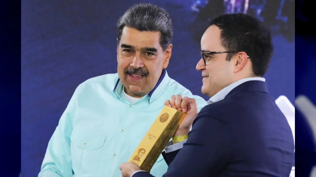 Presidente Maduro entrega una tonelada de oro al Banco Central
